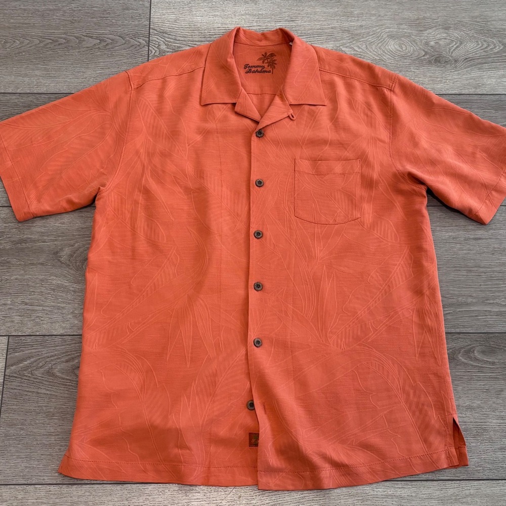 Tommy Bahama Silk Button Up Shirt Mens Medium Coral Orange Tropical Camp Leaf